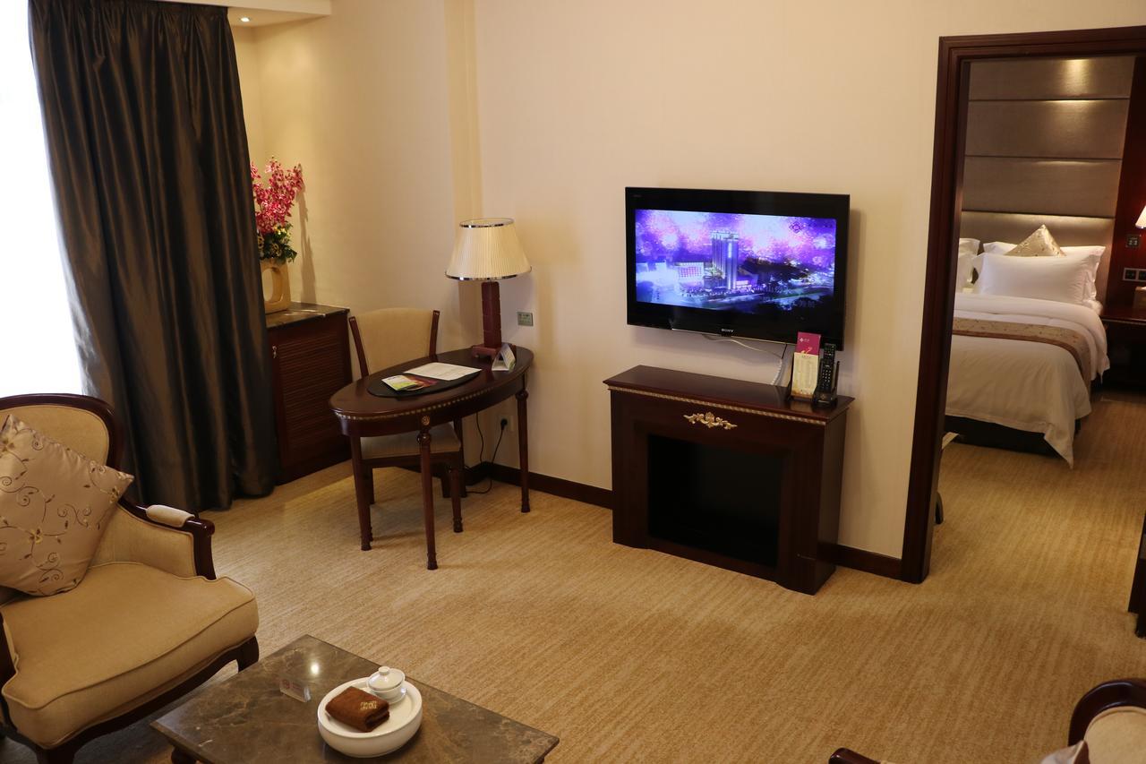 Rongjiang Hotel Jieyang Exterior foto
