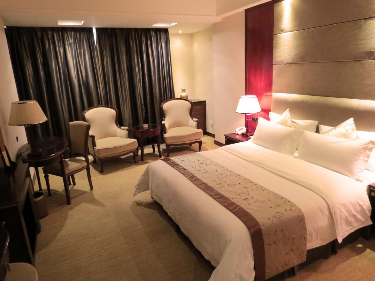 Rongjiang Hotel Jieyang Exterior foto